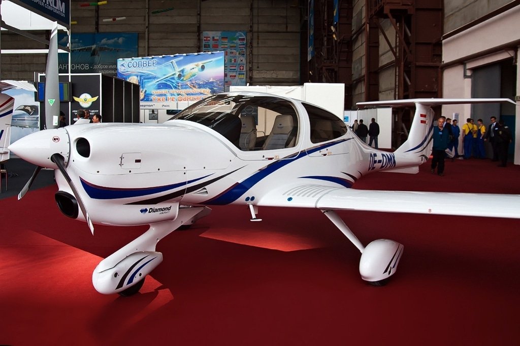 How Much Does A Diamond DA40-180 STAR Cost?